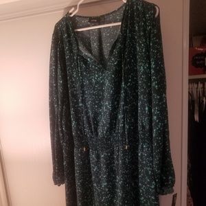 Green Cold Should Dress. New